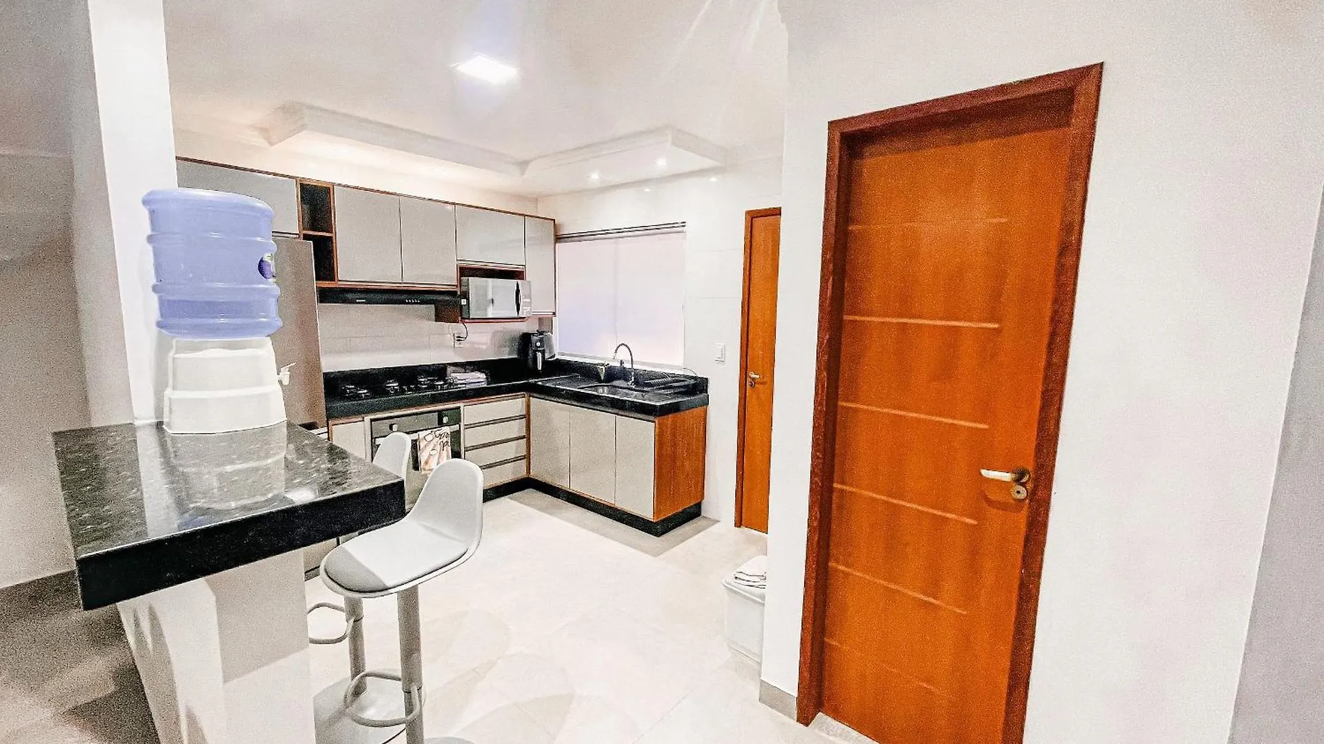 펜션 Casa Individual Com 2 Suites, Cozinha Completa, Internet Privativa 300Mbps, Regiao Bem Sossegada Com Comercios Diversos Ao Redor 포르투세구로