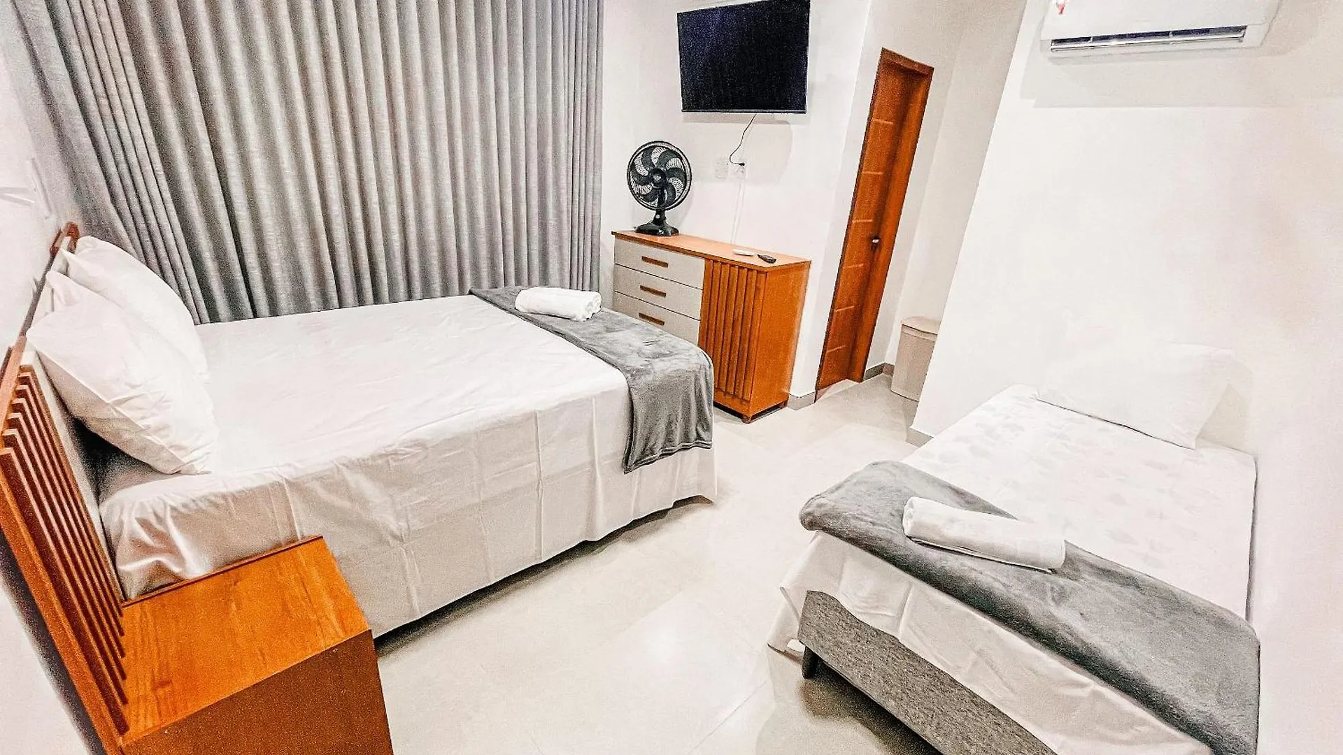 Casa Individual Com 2 Suites, Cozinha Completa, Internet Privativa 300Mbps, Regiao Bem Sossegada Com Comercios Diversos Ao Redor 포르투세구로 펜션